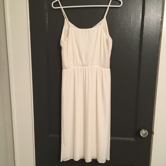 Express white pleated midi dress - Picture 5 of 5